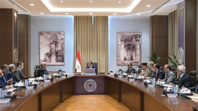 رئيس الوزراء يترأس اجتماع اللجنة الرئيسية لتقنين أوضاع الكنائس