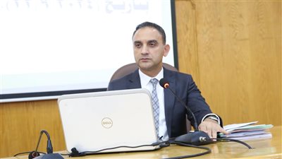 جامعة الفيوم ترشح اعضاء لجنة اختيار الفائز بجائزة الجامعة للتفوق فى التدريس