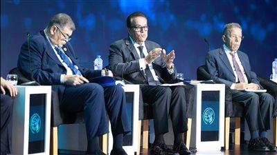 خالد عبدالغفار: الاعتماد على البيانات الفورية لضمان مرونة الاستراتيجية الوطنية للصحة