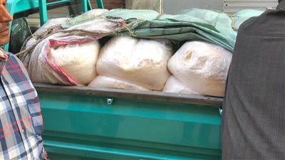 ضبط طني مخلفات جبنة مجهولة المصدر قبل إعادة تدويرها بالفيوم 