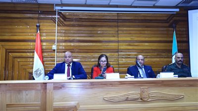 ملتقى توعوي عن الهجرة غير الشرعية في جامعة القاهرة 