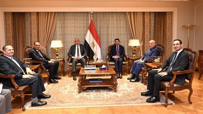 وزير التربية والتعليم يبحث تطوير الرياضة المدرسية 