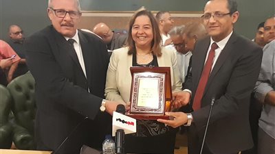 مي عبدالحميد: نسعى للشراكة مع القطاع الخاص لبناء ١٠ آلاف وحدة سكنية