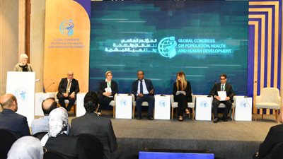 أهمية التعاون مع القطاع الخاص والمجتمع المدني لمواجهة تحديات قوائم الانتظار