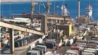 تداول  10 آلاف طن مواد غذائية بموانئ البحر الأحمر 