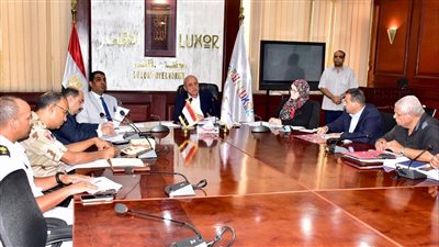 المجلس التنفيذي للأقصر يناقش قرارات تخصيص أراض  للاستثمار 