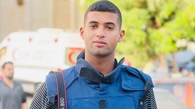 حسام شبات: إسرائيل تستهدف آخر الصحفيين المتبقيين في غزة بملفات مفبركة 