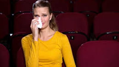 بماذا ينذر البكاء أثناء مشاهدة الأفلام.. دراسة تكشف التفاصيل