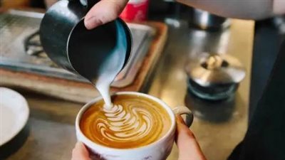 القهوة منزوعة الكافيين أم العادية.. أيهما الأفضل؟