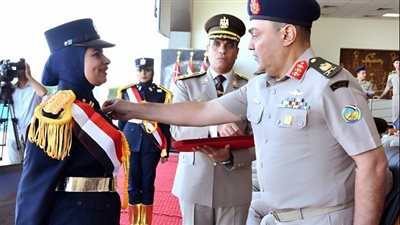 القوات المسلحة تحتفل بتخريج دفعات جديدة من المعاهد الصحية