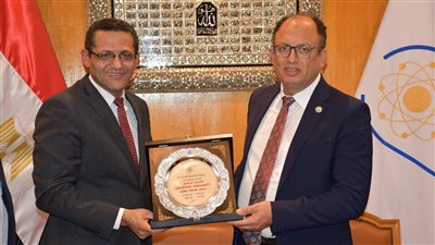 رئيس جامعة حلوان يستقبل نقيب الصحفيين لبحث سبل التعاون 