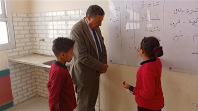 وكيل تعليم البحيرة يتفقد مدارس إدارة مركز كفر الدوار التعليمية 