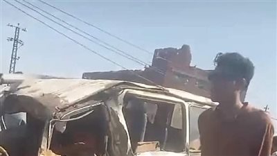 مصرع 5 أشخاص وإصابة 12 آخرين في حادث تصادم بطريق طنطا دسوق 