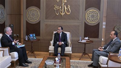 رئيس الوزراء: حريصون على مناقشة تحديات المؤسسات الصحفية والسعي لتذليلها