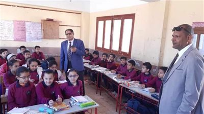 مدير تعليم التل الكبير يتفقد مدارس تل المحطة و السلام