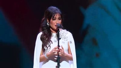 بعد 20 سنة من طرحها.. لطيفة تعيد تقديم 