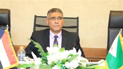 محافظ الجيزة يتابع نتائج لقاءات المواطنين بمراكز منشاة القناطر والبدرشين وأبو النمرس