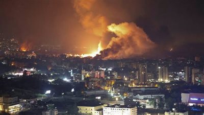 طيران مجهول يشن غارات على دير الزور السوري