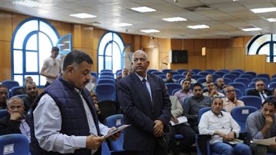 محافظ المنيا يعزز منظومة الشكاوى الحكومية 