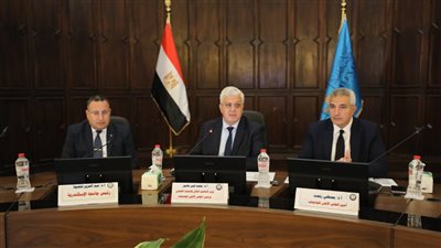 وزير التعليم العالي يرأس اجتماع المجلس الأعلى للجامعات في الإسكندرية