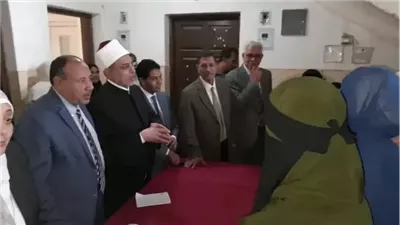 رئيس جامعة الأزهر لطالبات المدينة الجامعية بالأقصر: لا مكان لمقصر 