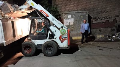 حملات ليلية لرفع الأتربة بمراكز المنوفية 