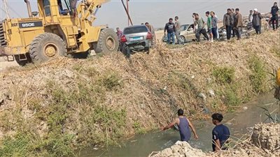 إصابة 3 أشخاص فى انقلاب سيارة ملاكى الفيوم