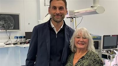 أول عملية لإزالة ورم في المخ دون فتح بالجمجمة