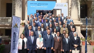 محافظ القليوبية ورئيس جامعة بنها يشهدان المائدة المستديرة الأولى لأصحاب الأعمال 