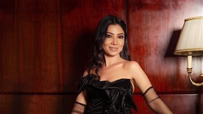 تكريم نيفين رجب بالمهرجان الدولى للتعليم والثقافة