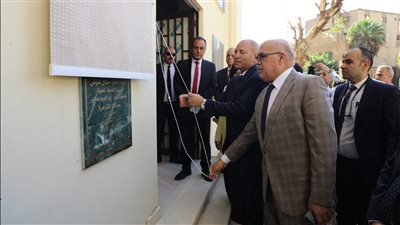 محافظ القاهرة يفتتح المركز التكنولوجي بحى الوايلي بعد التطوير 