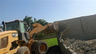 محافظ الجيزة: إزالة 25 حالة تعدي على الأراضي الزراعية وبناء مخالف