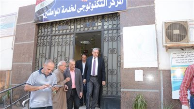 محافظ الغربية يفاجئ مجلس مدينة زفتى لمتابعة طلبات التصالح 