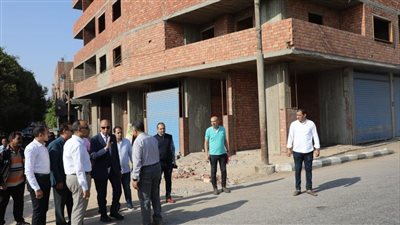 محافظ المنيا يقود حملة لمراجعة رخص البناء بماقوسة