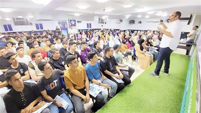 رغم قرارات وزير التعليم .. السناتر ترفع شعار نحن هنا