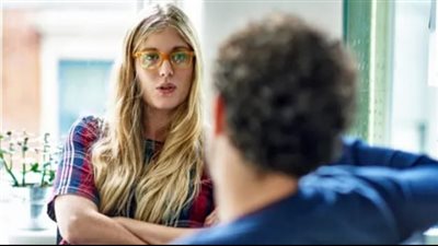 قانون جديد في المملكة المتحدة يلزم الشركات بحماية الموظفين من التحرش الجنسي