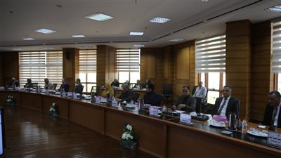 محافظ كفر الشيخ يشارك في اجتماع مجلس الجامعة