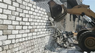 إزالة 133 حالة تعدٍ على الأراضى الزراعية وأملاك الدولة بالمنيا