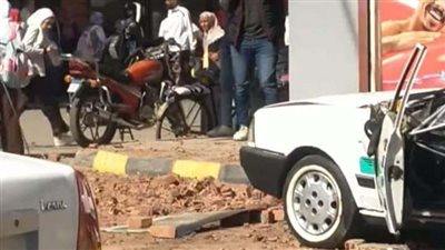 سقوط بلكونة من الدور الــ 11 تصيب 4 مواطنين  بالمنيا 