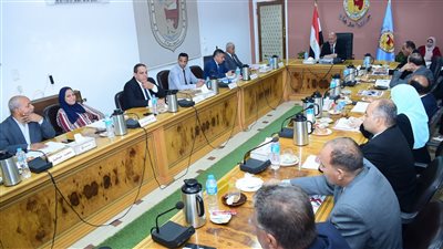 جامعة سوهاج توافق على اعتماد عدد من البرامج الجديدة