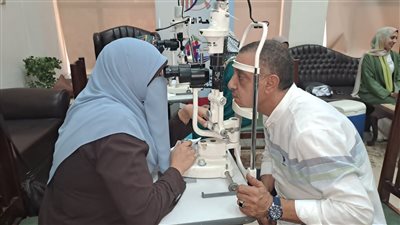 قافلة طبية متخصصة في أمراض العيون  بجامعة الفيوم   