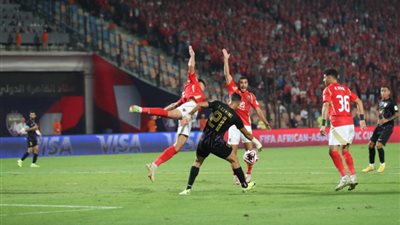 كأس إنتركونتيننتال .. وسام أبو علي يمنح الأهلي التقدم على العين