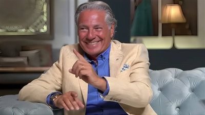 مصطفى فهمي.. 3 قصص حب في حياة 