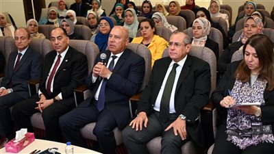  وزير الصناعة والنقل يشهد بدء أولى جلسات فعاليات البرنامج التدريبي 