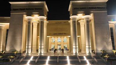 مواعيد قيام ووصول القطارات من وإلى محطة قطارات صعيد مصر