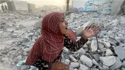 في اليوم الـ391 من العدوان.. غارات على القطاع واتفاق بين الكيان الصهيوني ولبنان