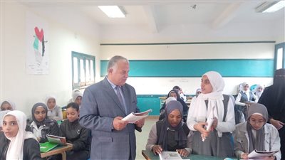 وكيل تعليم الفيوم الجديد يتفقد مدارس النهضة والسلام