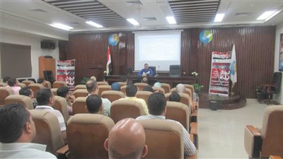 مياه سوهاج تُدرب العاملين الجدد لتعريفهم بالقواعد المنظمة للعمل