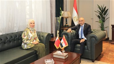 وزير التربية والتعليم يبحث مع سفيرة مملكة البحرين بالقاهرة