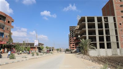 محافظ المنيا يراجع تراخيص بناء أبراج سكنية فى بنى مزار 